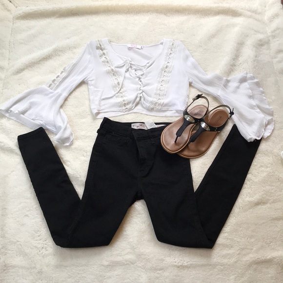 Henrigirl Crop top Bell sleeves - Picture 2 of 8